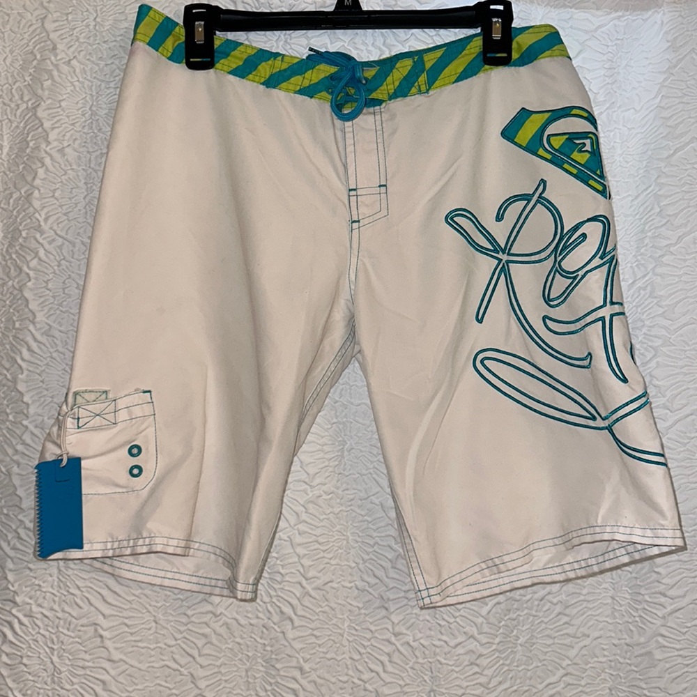 Roxy Board Shorts with Waxing tool